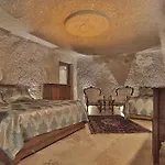 Otel Shoestring Cave House 2*