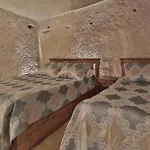 Szálloda Shoestring Cave House