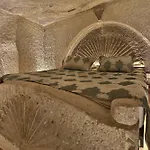 Otel Shoestring Cave House 2*
