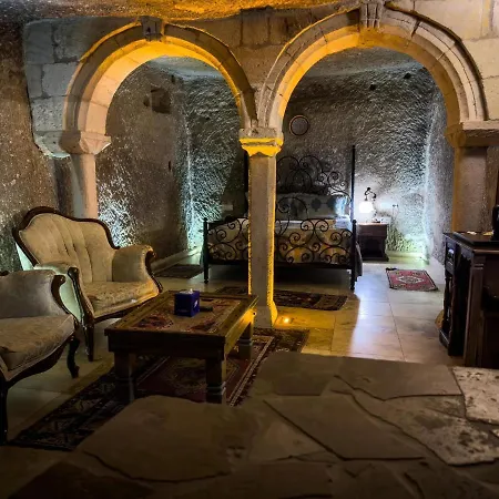 Hotel Shoestring Cave House 2*