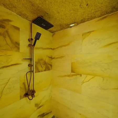 Shoestring Cave House Hotell