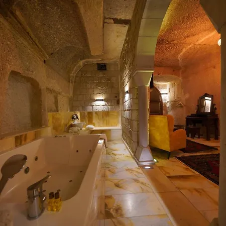 Hotel Shoestring Cave House 2*