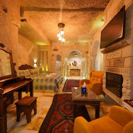 Hotel Shoestring Cave House