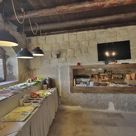 Hotel Shoestring Cave House