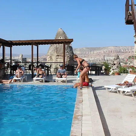 Hotel Shoestring Cave House 2*