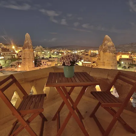 Hotel Shoestring Cave House 2*