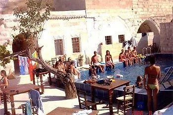 Shoestring Cave House 2* Γκόρεμε