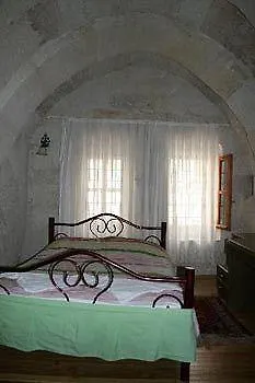 Shoestring Cave House 2* Γκόρεμε
