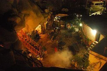 Shoestring Cave House Ξενοδοχείο Γκόρεμε