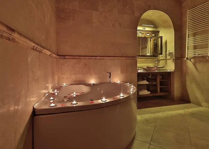 Hotel Shoestring Cave House 2*