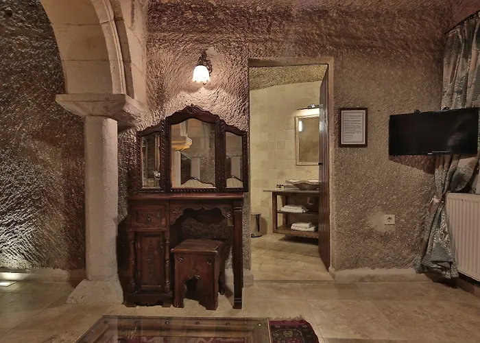 Shoestring Cave House Γκόρεμε