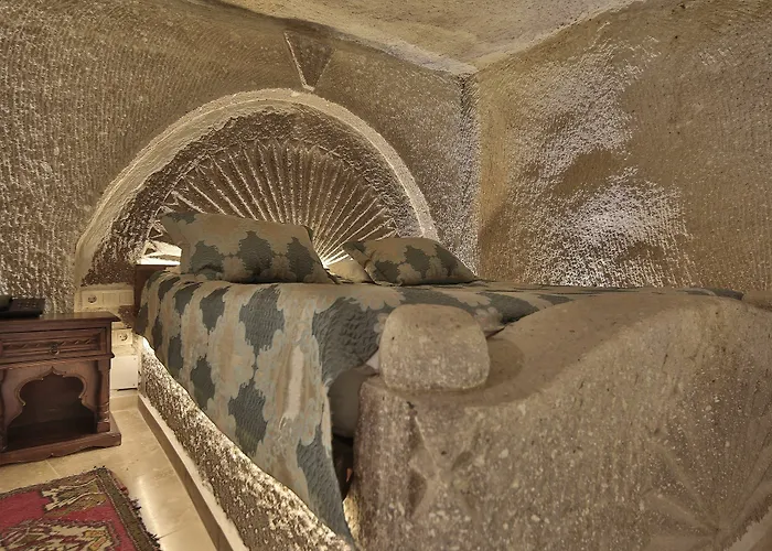 Hotel Shoestring Cave House