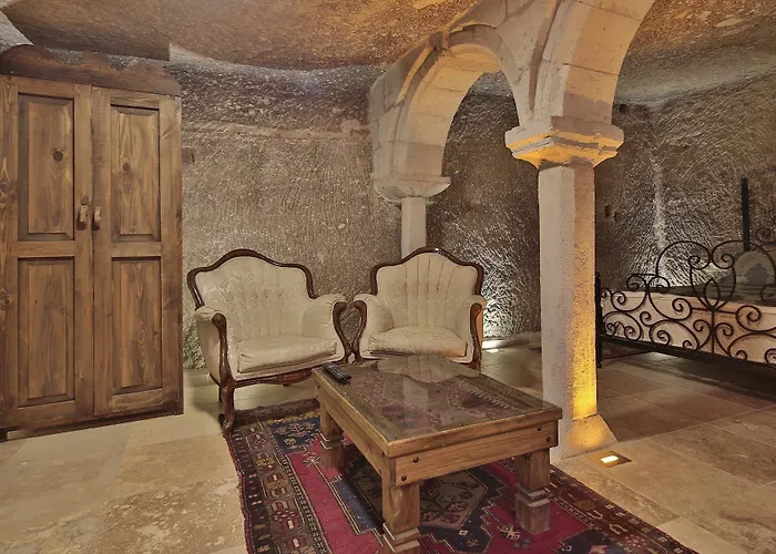 Hotel Shoestring Cave House